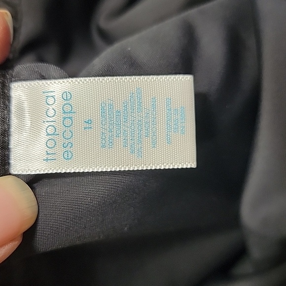 Tropical Escape Size 16 Black Swim Short Skirt, Excellent Used Condition - Picture 10 of 10